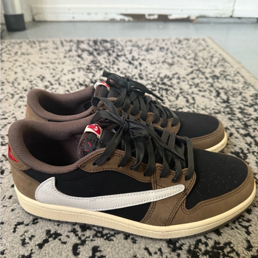 Travis Scott x Air Jordan 1 Low 'Mocha'